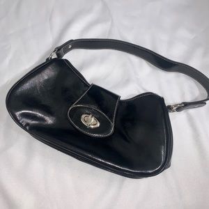 vintage black baguette